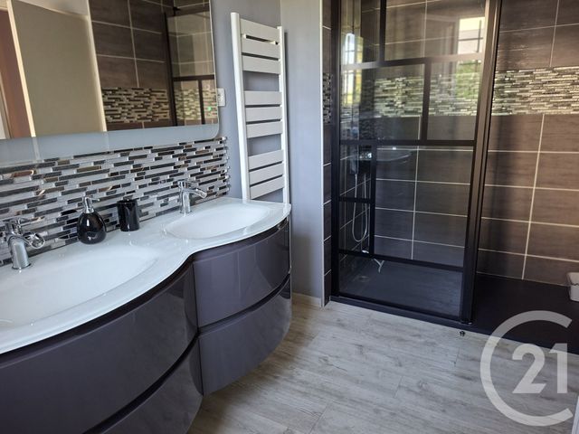 Afficher la photo en grand maison à louer - 4 pièces - 116.08 m2 - HERBIGNAC - 44 - PAYS-DE-LOIRE - Century 21 Agence Bel Air