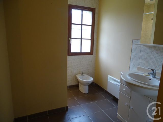 Afficher la photo en grand maison à louer - 4 pièces - 100.89 m2 - HERBIGNAC - 44 - PAYS-DE-LOIRE - Century 21 Agence Bel Air