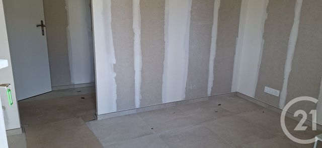 Appartement Local à louer - 2 pièces - 56.93 m2 - PENESTIN - 56 - BRETAGNE - Century 21 Agence Bel Air