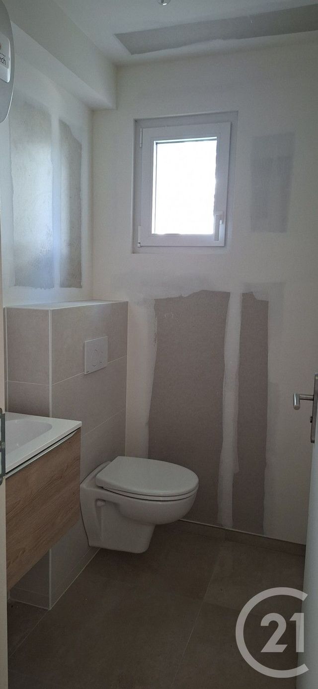 Appartement Local à louer - 2 pièces - 56.93 m2 - PENESTIN - 56 - BRETAGNE - Century 21 Agence Bel Air